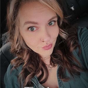 Meet your Posher, Monica